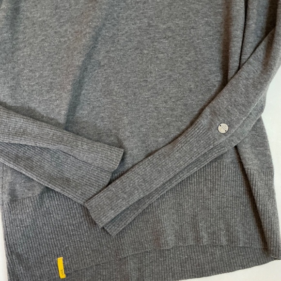 Lole gray turtleneck Long sleeve  sweater size medium - Picture 3 of 6
